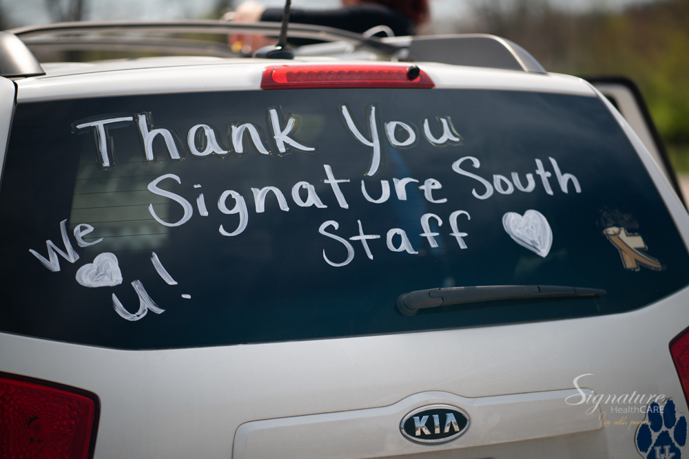 LTCrevolution's tweet photo. Residents and staff had a fantastic time at SHC at Louisville South. Everyone enjoyed a family parade. Residents were spaced 8 -feet apart, and families drove around the building multiple times to see their loved ones! @GovAndyBeshear #TeamKentucky #TogetherKY #SignatureNation https://t.co/7xJ5pzLHSa