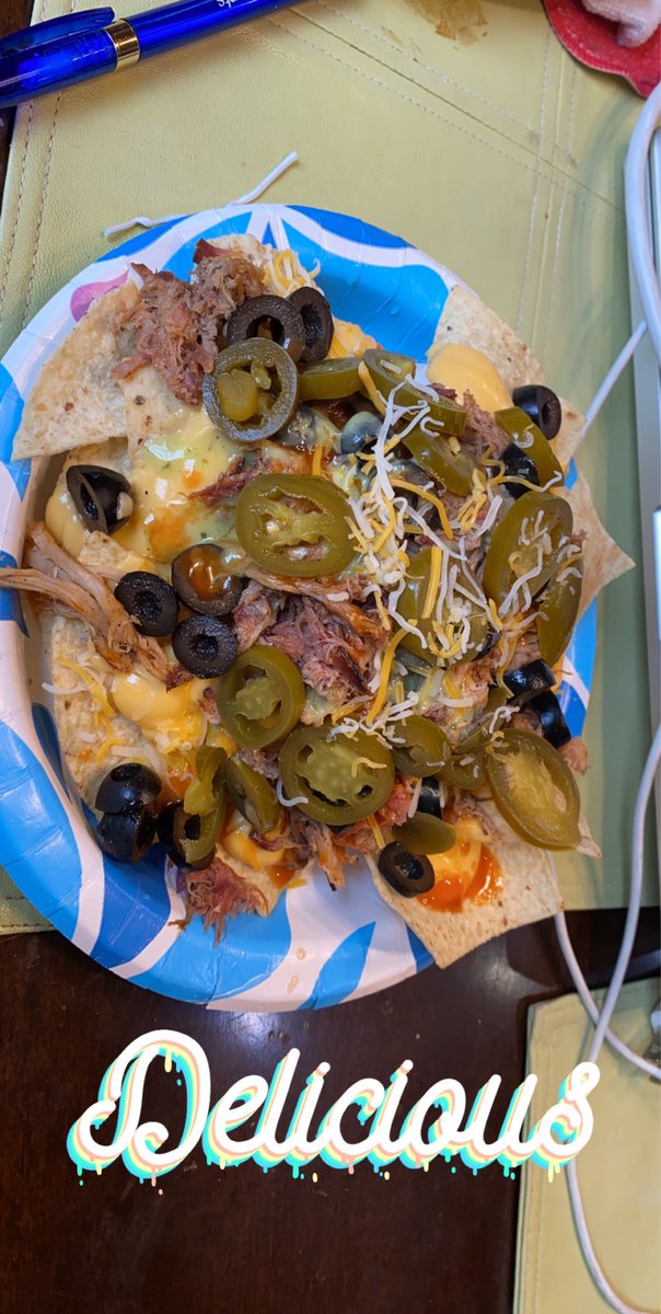 laiferrell's tweet image. When you have left over BBQ you load up nachos for dinner! #donotjudgeme 🐷 😋 🤤