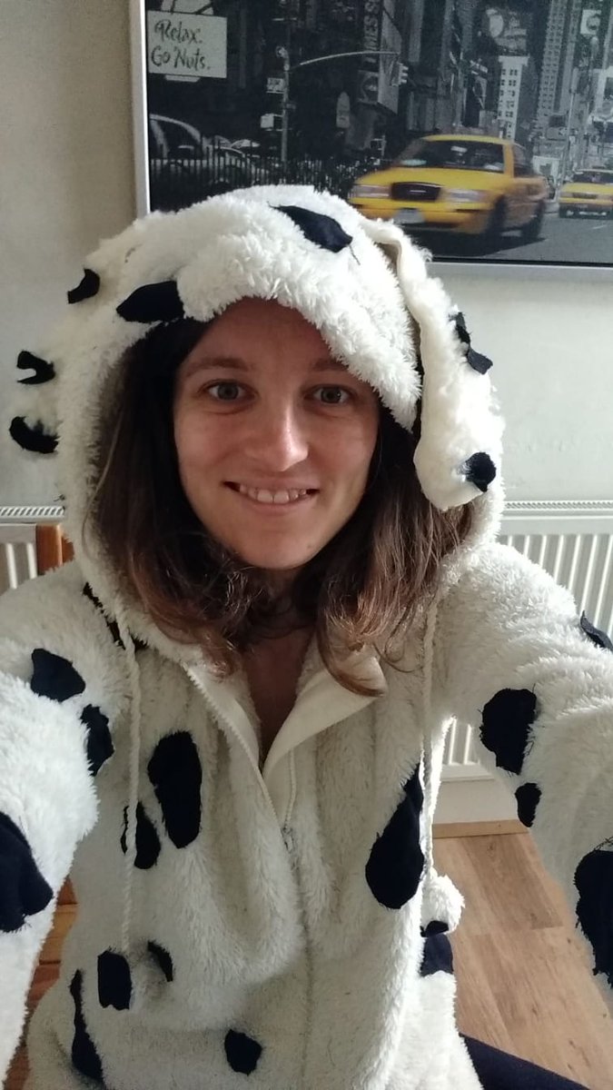 inspiredtoplay's tweet photo. Me this morning ready for #FancyDressPEwithJoe 💪🐶 https://t.co/mGNtrANrWW