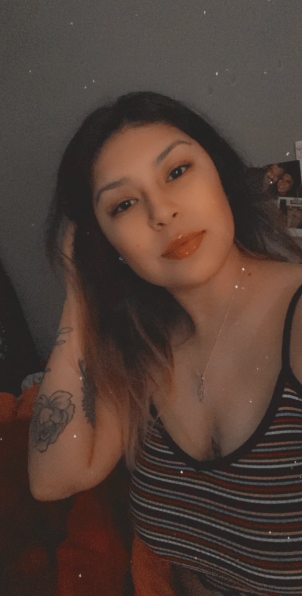 ohgesssyyy_'s tweet photo. lmao soo here’s me w my favorite filter + a no filter so y’all can peep the clear skin 👀🔥🥰✨ https://t.co/LNXNZ0O74c