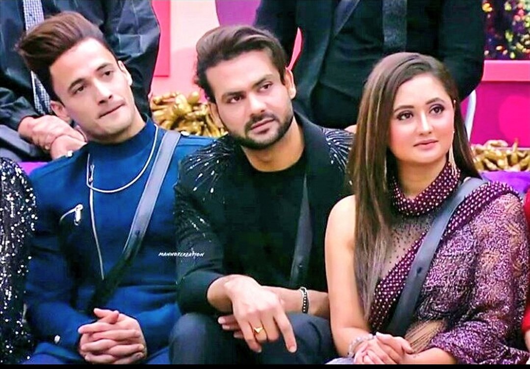 Zarmeen24994132's tweet photo. @imrealasim @_kritikaRao_ We wants to see no 1 Insta live

ViRAsim
Please Come you 3 Best Buddies,, 

@asimriaz77.official 
@imrashamidesai
@vishalsingh713

Please @umarriazz91 make it possible soon its Request from All Asim Fanes 🙏 🙏 🙏 🙏

#PublicKaWinnerAsim
#MyWinnerAsim https://t.co/HAfKLuoBz0