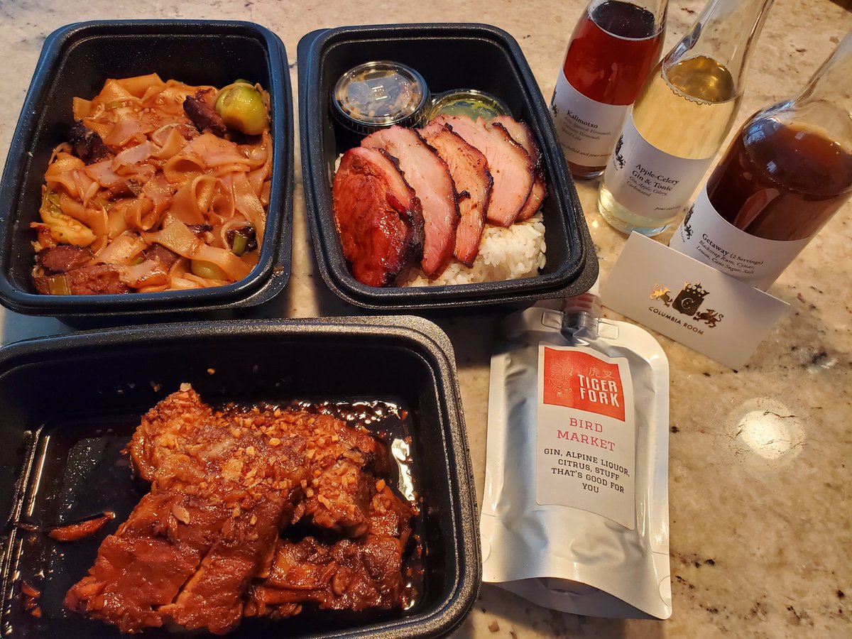 jakesauser's tweet photo. Hell of a #takeout double whammy from @tigerforkdc and @room_dc tonight!
#SupportLocalBusinesses
#SaveTheBars
Throwing in #JaredKushnerForPrison just for the hell of it too π https://t.co/EJ7ZCY9k1h
