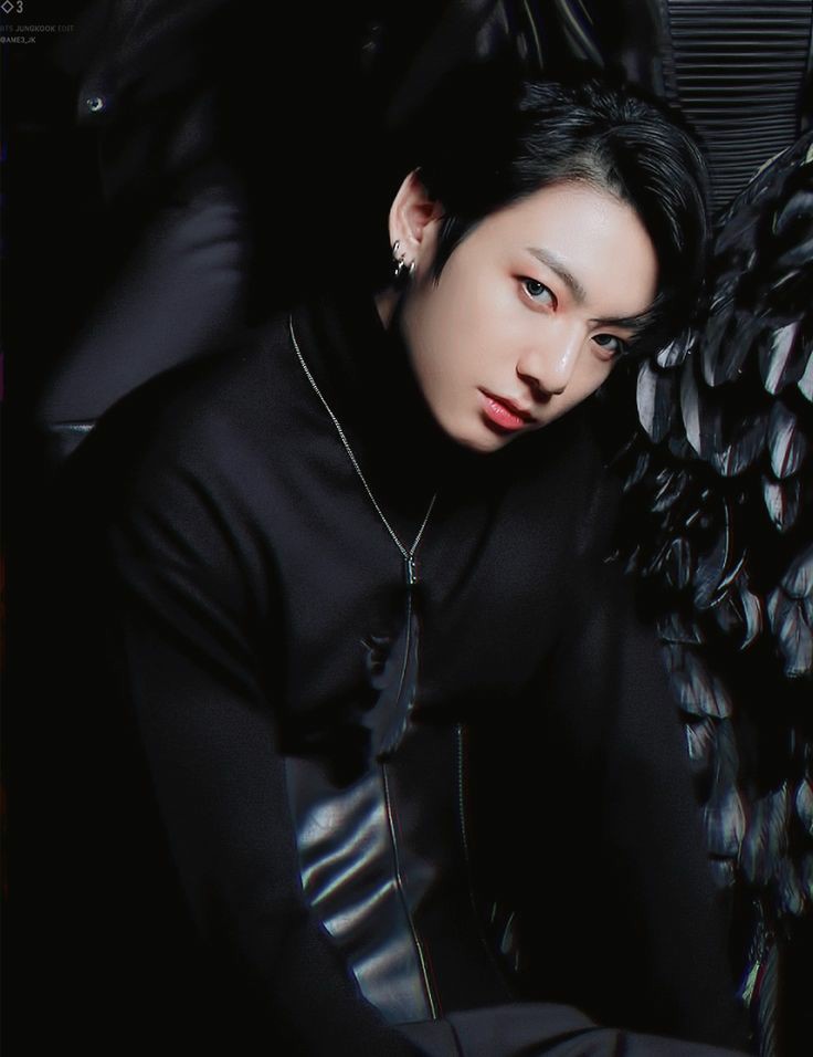 Jungkook wearing all black ; a dangerous thread