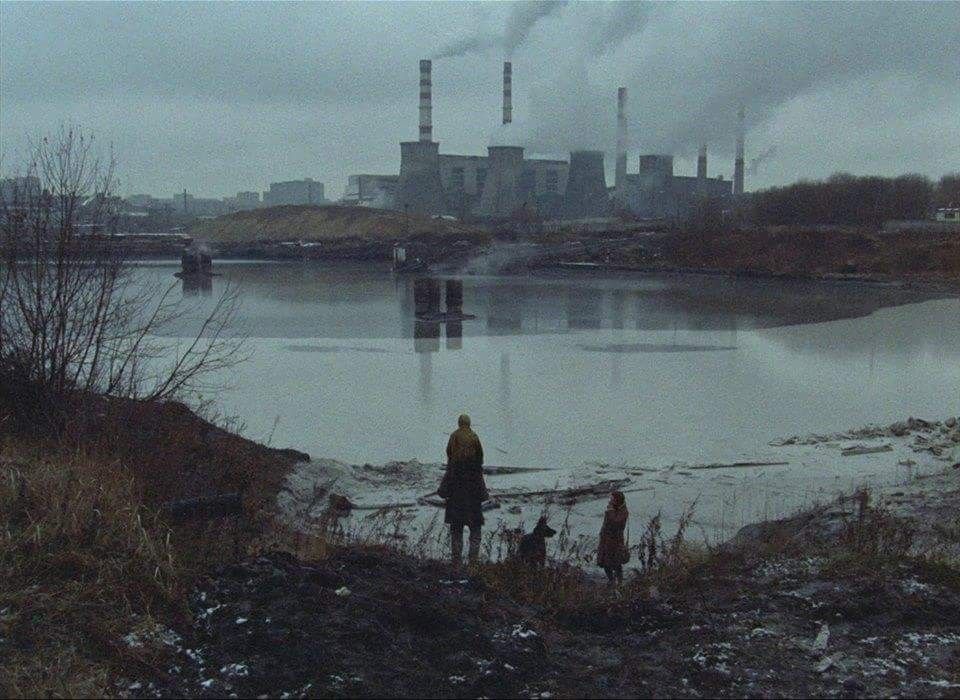 pictiurlann's tweet photo. Treoraíonn Stalker a dhá chliant, Scríbhneoir agus Ollamh, trí suíomh mistéireach a dtugtar an “Zone”, mar deirtear go bhfuil seomra áirithe sa Zone agus is féidir leis rud amháin ba mhian leat a thabhart duit. https://t.co/UHefANlxdP