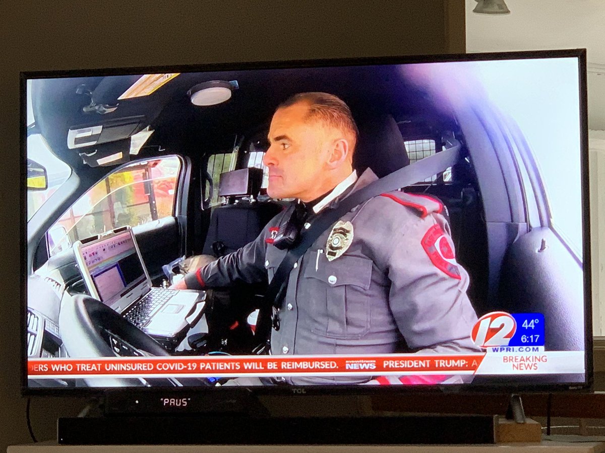 So great to see (and hear) @Officer_Doug_ on <a href="/wpri12/">WPRI 12</a> — how awesome! 🎷 #rockstar #TowniePride <a href="/CityofEastProv/">CityofEastProvidence</a>
