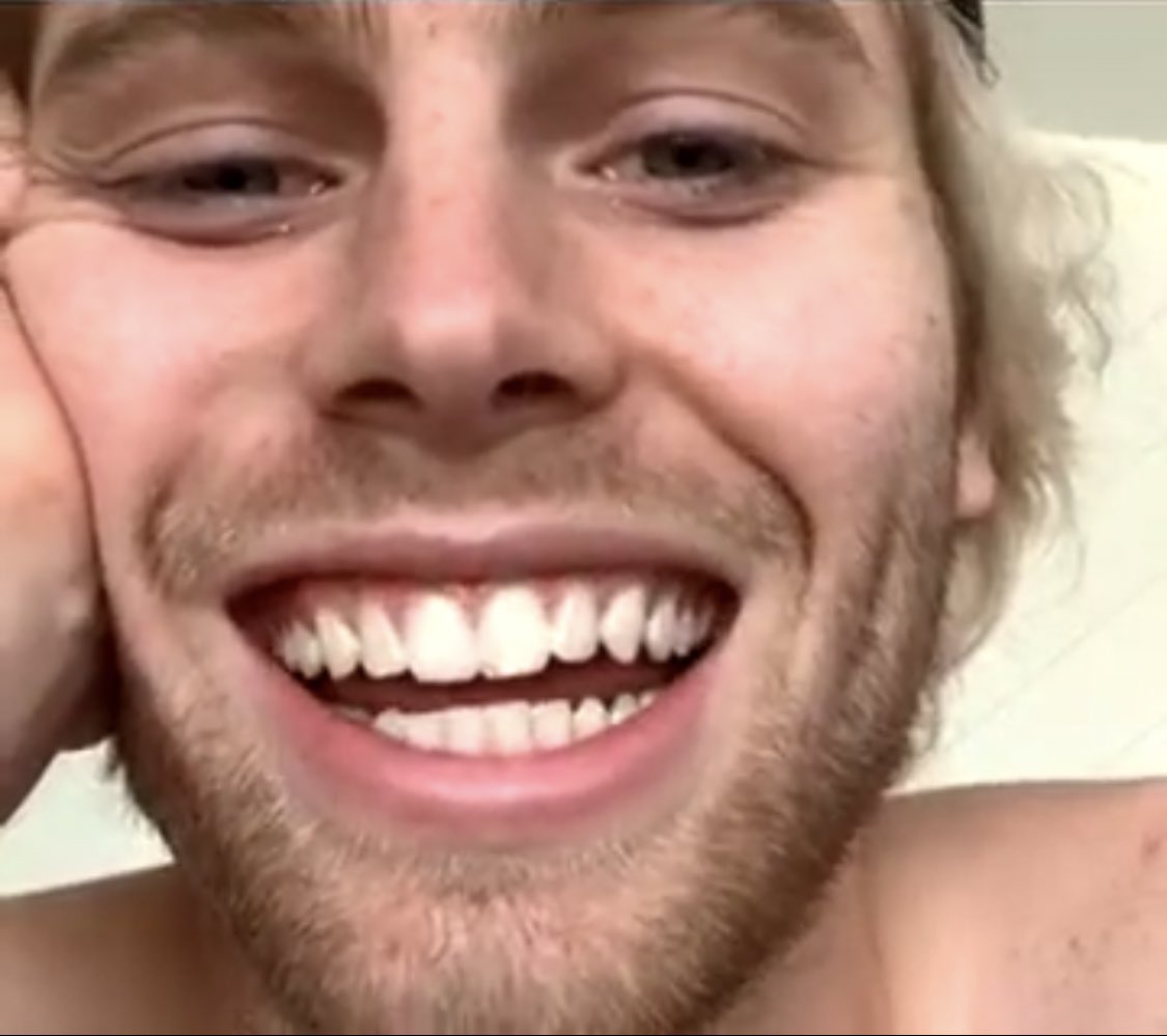 caity_fitz's tweet image. this is the smile of a number 1 album, and it’s my favorite smile ever.
so proud of you @Luke5SOS @5SOS      #5SOS #5SOSWORLDDOMINATION #5SOSCALM