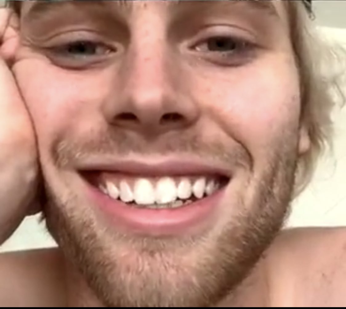 caity_fitz's tweet image. this is the smile of a number 1 album, and it’s my favorite smile ever.
so proud of you @Luke5SOS @5SOS      #5SOS #5SOSWORLDDOMINATION #5SOSCALM