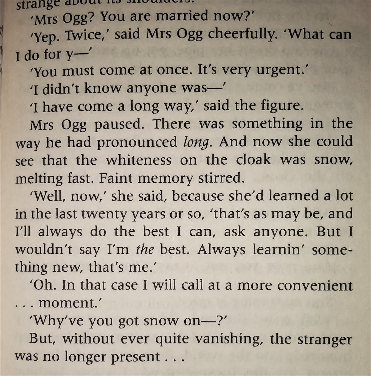 Someone is building a glass clock and they're about to shatter time. Again.Ok, 3 tweets - not too dreadful but there's a ton that doesn't cover. Wen the Eternally Surprised for starters AND Nanny Ogg's exceptional guest spot for example. #ThiefOfTime  #OokClub