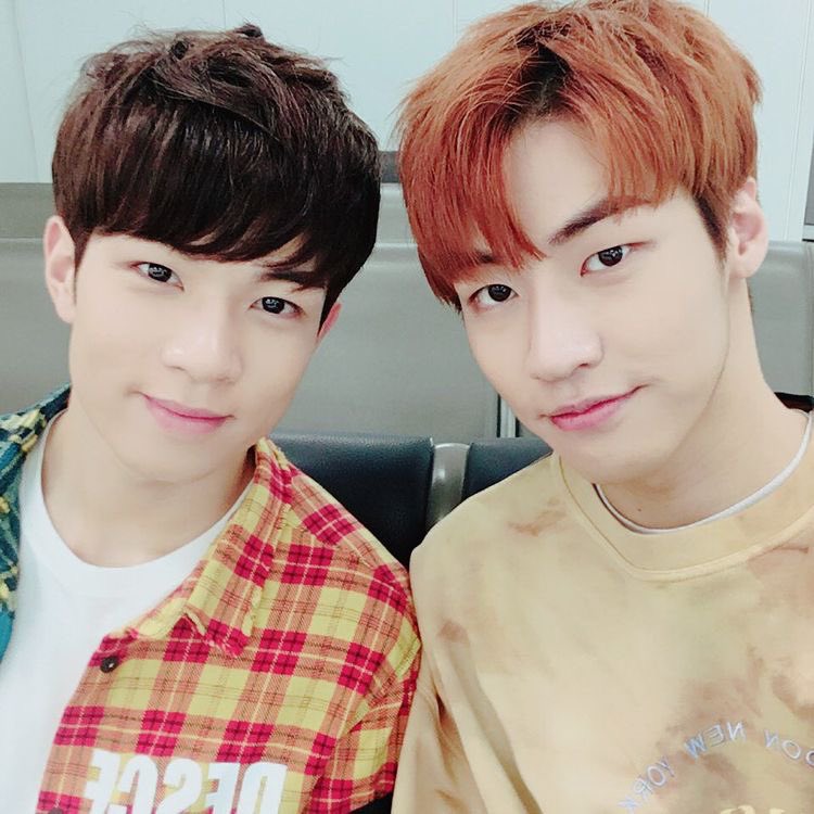 Some photos of Seunghyub and Hweseung that I have saved on my phone: a thread (also feel free to reply with some other ones! )