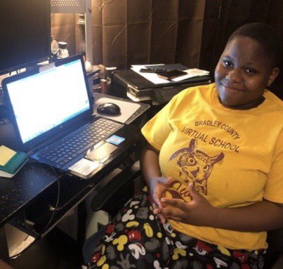 BradleyVirtual's tweet image. ⁦This ⁦@BradleyVirtual⁩ National Honor Society student loves #LearningInPlace from her home every day. This amazing student always studies to learn even in the midst of the #COVID19 pandemic without missing a day. Thanks to ⁦@BradleySchools⁩