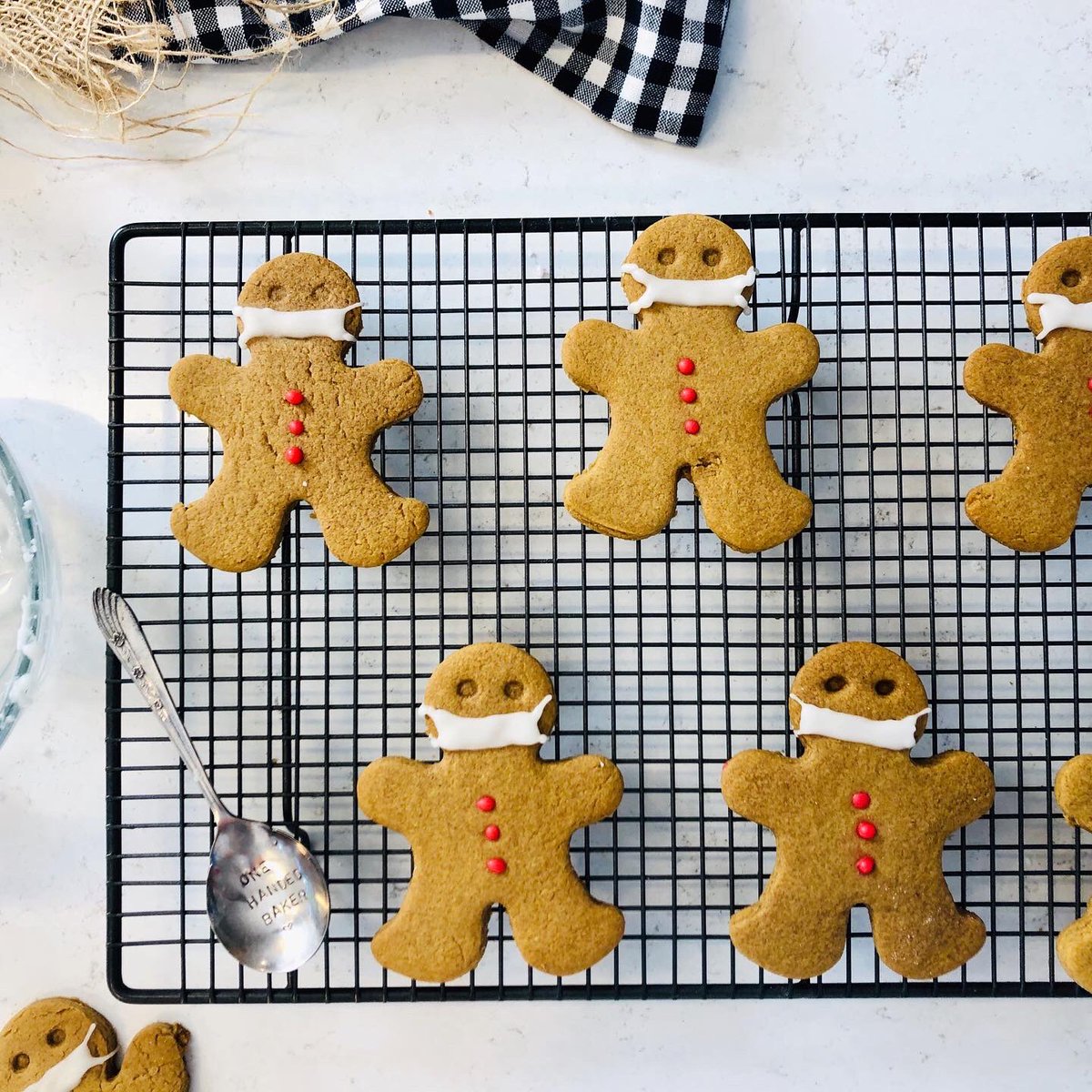 Don’t worry lil’ guys we’ve got this! My Lockdown Gingerbread Men keeping safe with social distancing too. (Yes I’ve been spending a LOT of time in the kitchen 🤣). 

#IsolationBaking #LockdownLife #StayAtHomeAndStaySafe #SideEffectsOfQuarantineLife #COVID19 #lockdown #baking