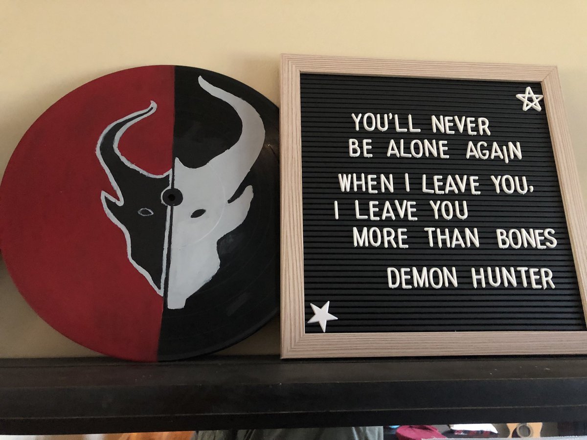 water_jedi's tweet photo. The @abbycoeyyyy with the classy @demonhunterband art work! #morethanbones https://t.co/JvenQYrtBU