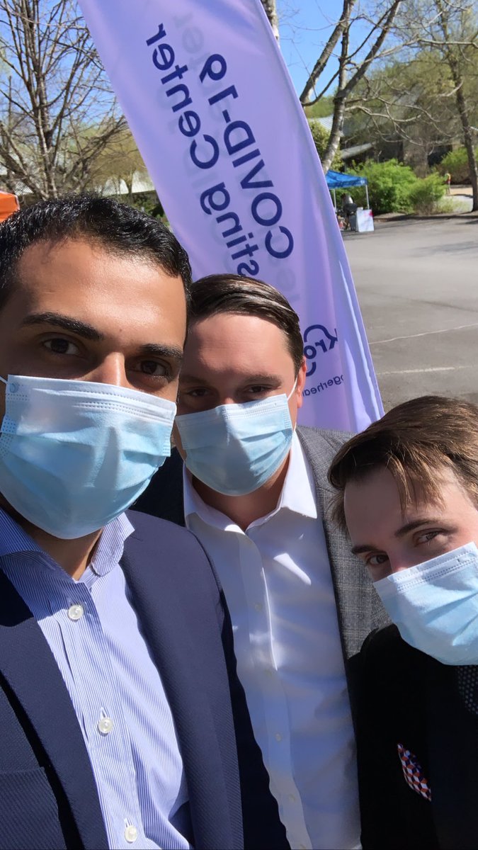 Kash_Shaikh's tweet photo. Very grateful to witness the amazing work done by @Kroger_Health and @kroger to create #COVID19 Testing Centers - led by their pharmacists, NP’s, &amp; techs - in record time. First site was in KY and today we were in TN. Over 500 tests to healthcare workers and first responders.🙏🏼❤️ https://t.co/nAxca0gmjv