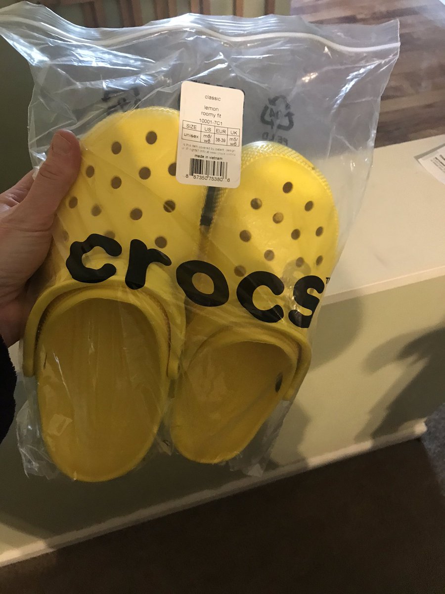 areincke's tweet photo. thank you @Crocs https://t.co/x08JJzsd1u