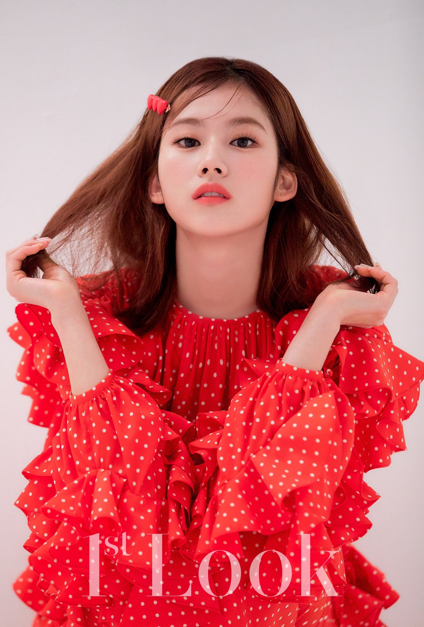 Misa ᴗ 1st Look Interview Sana Talks About Twice Showing New Sides Of Them In The Future I Want To Be Twice Sana Who Does Her Role More Perfectly