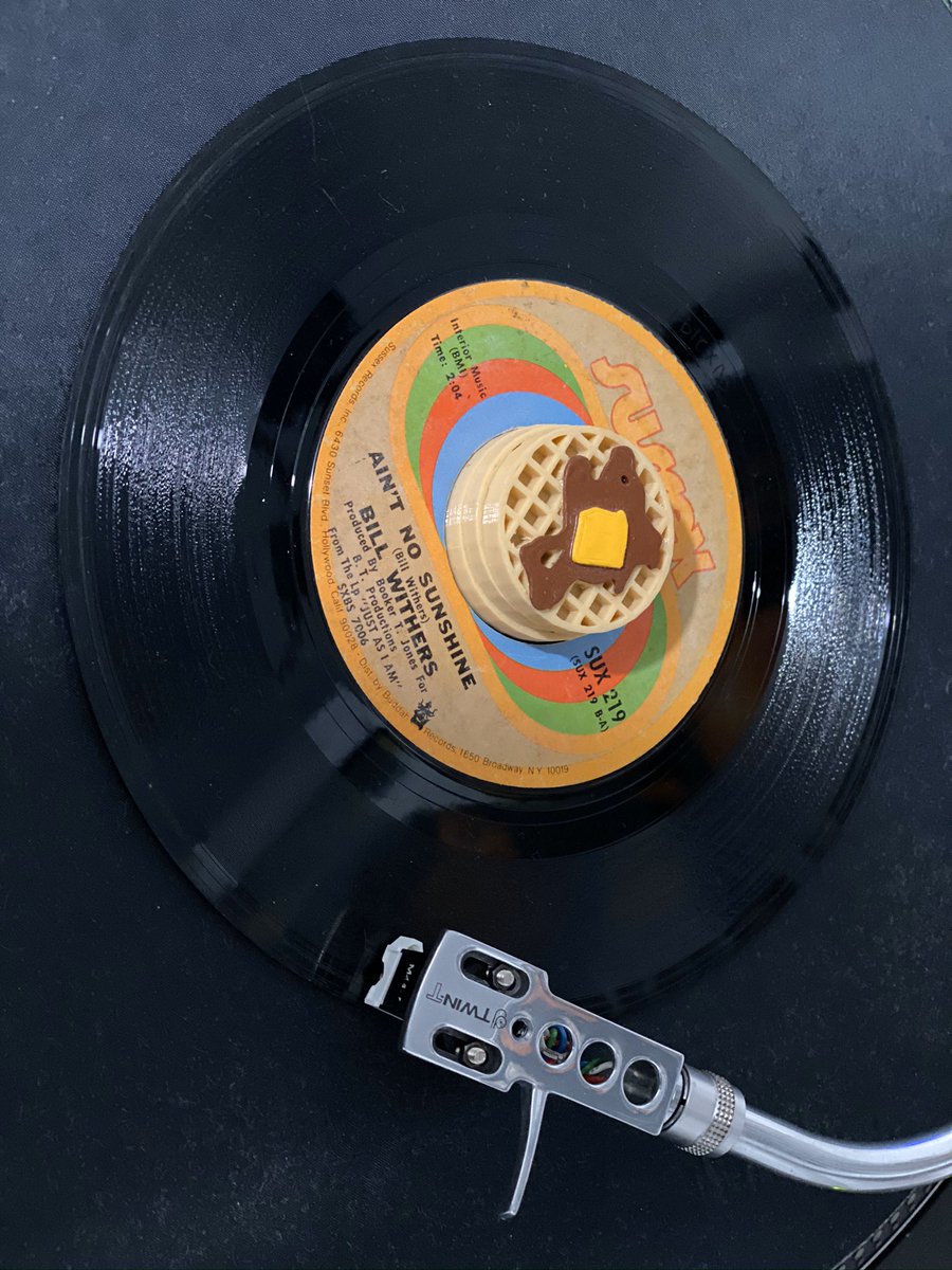 djtwint's tweet photo. #RIPBillWithers #45 #smokinshells #damirbrand #djtwint https://t.co/rfnQnPOpez