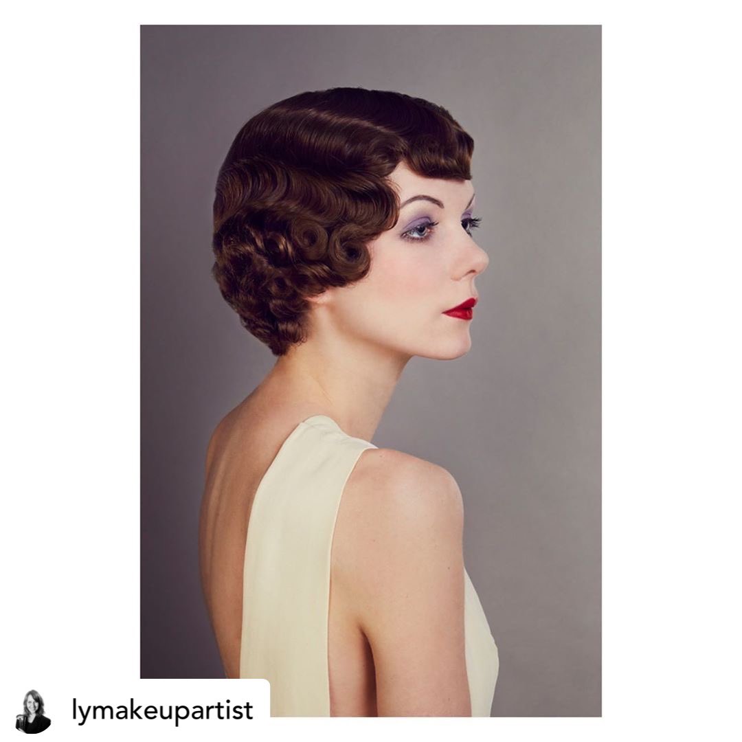 During my online course for makeup students today I talked about the Period Hair &amp; Make-Up book by <a href="/LYCosmetics/">LouiseYoungCosmetics</a> &amp; Lou Sheppard “Timeless - A Century of Iconic Looks”
🌟🌟🌟🌟🌟🌟🌟🌟🌟🌟🌟🌟🌟