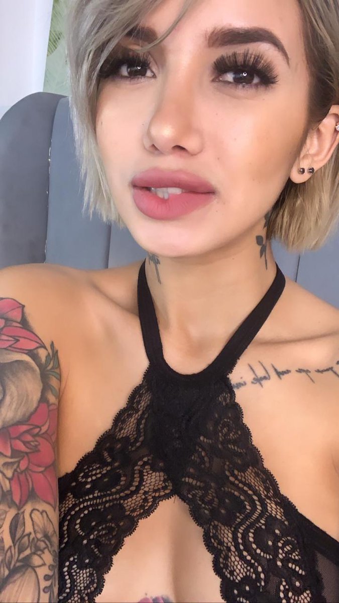 AGATA RUIZ on Twitter: "Right here 😈…