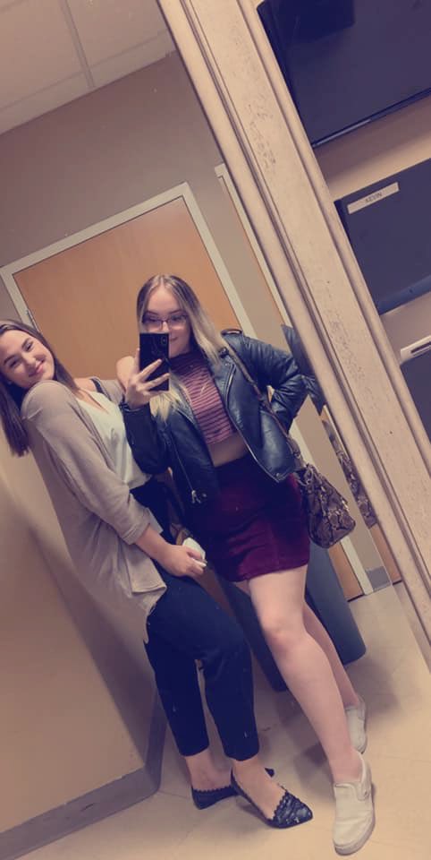 caleigh_wiseman's tweet photo. 💛 https://t.co/UbuOS9KhjA