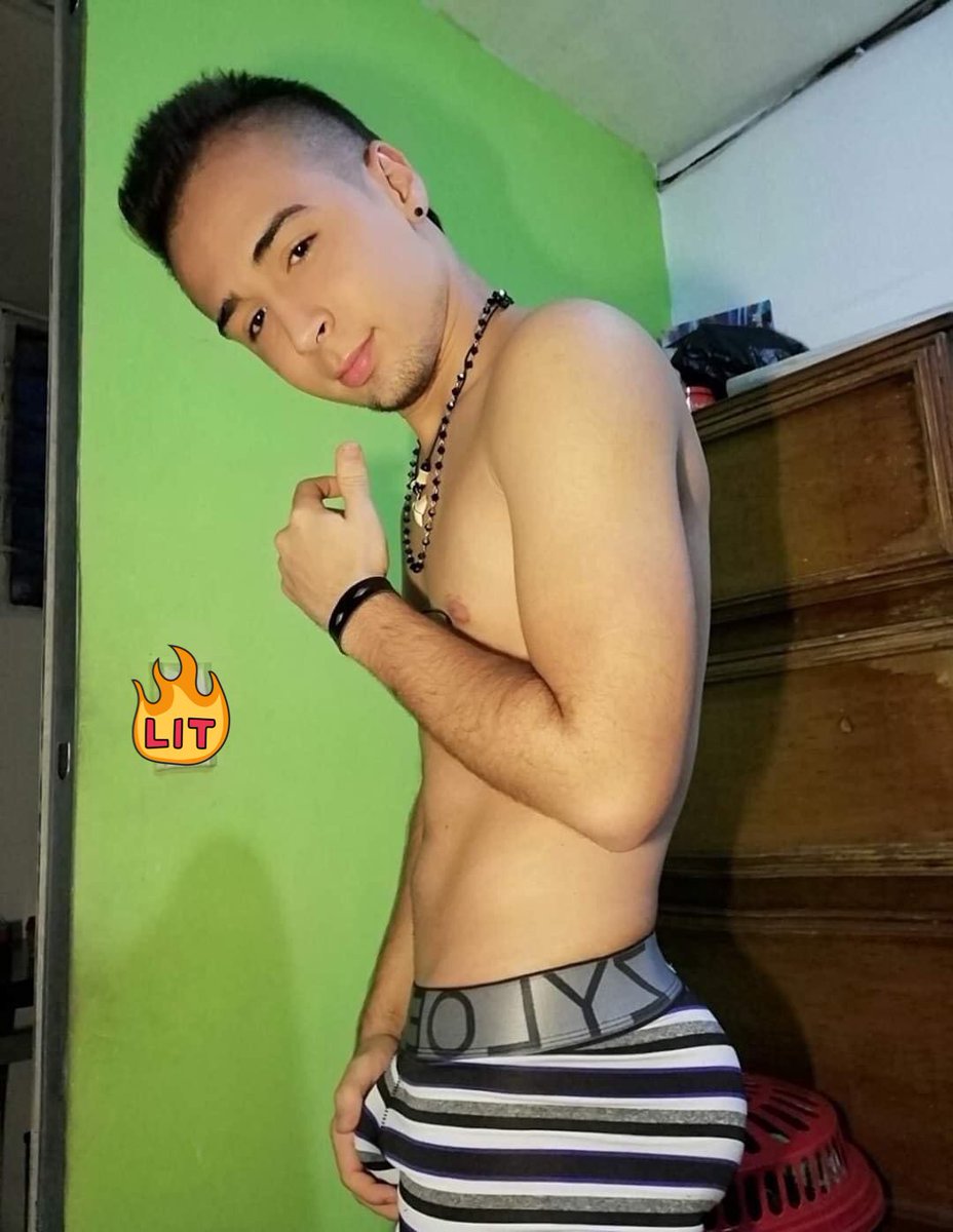 PabloCardonaCO's tweet photo. RT y mira el Imbox 🔥😍😈💦 https://t.co/KS3k9TitxH