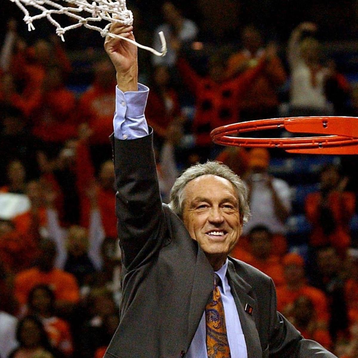 eskimojoes's tweet photo. Congratulations Coach 👏🏼🏀😁 #HallOfFame https://t.co/iINT7rWlMe