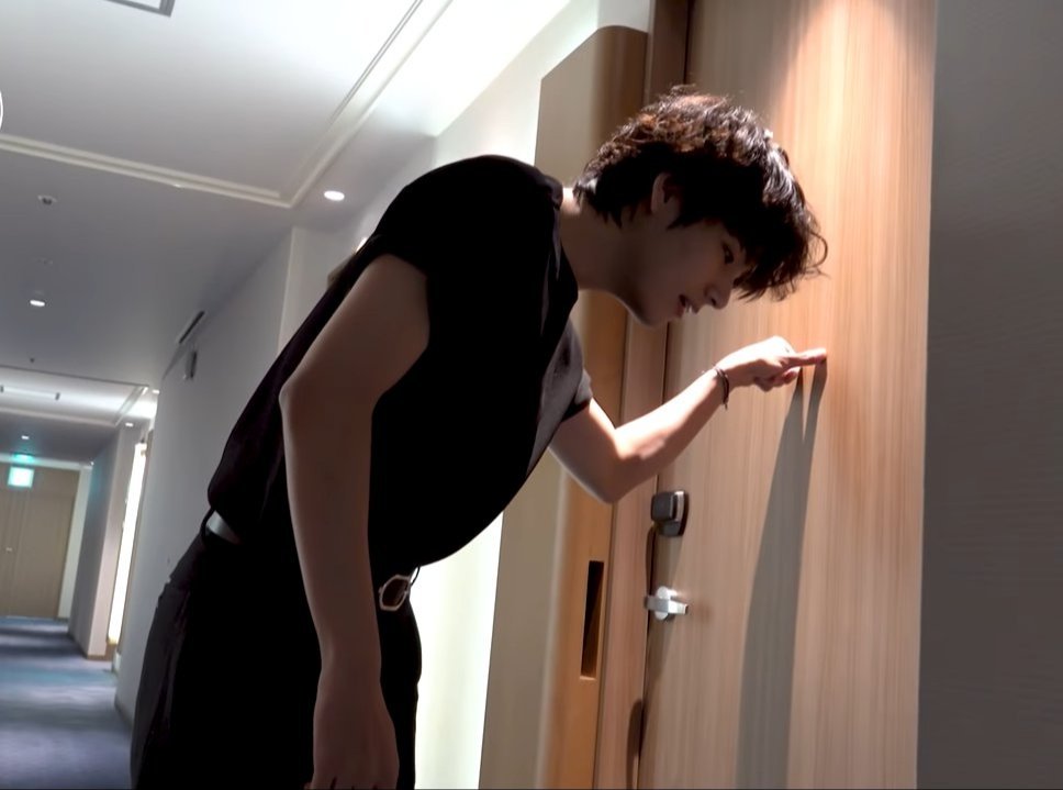 JDOPEEz's tweet photo. ก๊อก! ก๊อก! ก๊อก!

: ใครค้าบ
: เจนค่ะ เจนค่ะ หนูชื่อเจนมากับนุ่นแล้วก็มากับโบ
: ...... https://t.co/LmAWIQsfd2