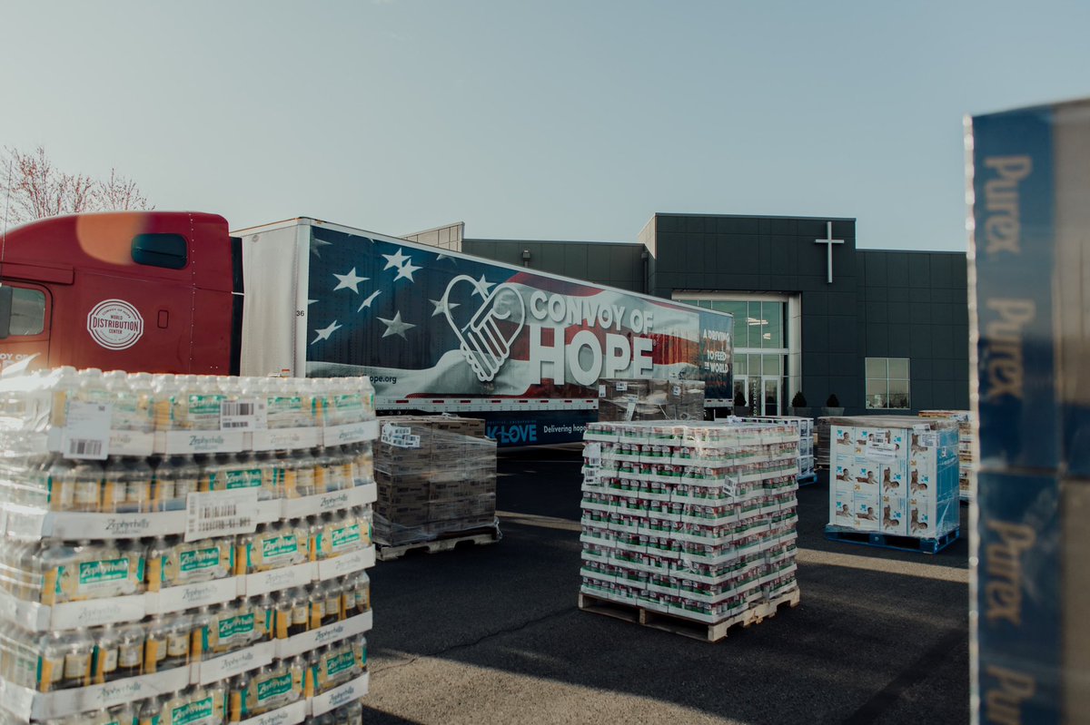 Legacy Youth (@7hillslegacy) on Twitter photo Some news on our latest Heart the City project: We teamed up with <a href="/convoyofhope/">Convoy of Hope</a> who delivered 30,000 lbs of necessary resources that will be given to the community.
Know someone in need? Resources will be available for pick-up on campus Wednesday-Friday, 12-6P. Some news on our latest Heart the City project: We teamed up with <a href="/convoyofhope/">Convoy of Hope</a> who delivered 30,000 lbs of necessary resources that will be given to the community.
Know someone in need? Resources will be available for pick-up on campus Wednesday-Friday, 12-6P.
