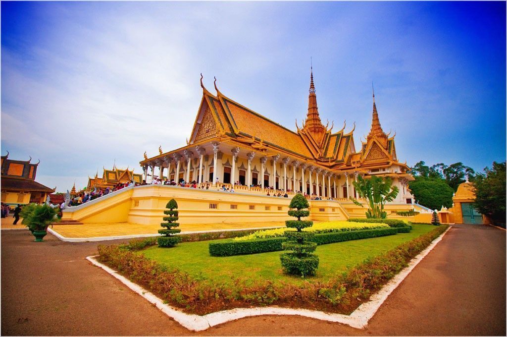 seyhas1's tweet photo. https://t.co/JSYnmOIqCK
Kingdom of #Cambodia - Beaches, the Capital and Angkor Wat @TheMindsBIowing| #RetweeetPlease &amp; #folowmeback #traveltips and #travelblog #Travel #Photo #Nature #Summer #Beauty #Beach #Traveling #Chill #Beauty
#Fun #Vacations #Relax #Vacation #TravelTuesday https://t.co/lN9iwpFlim