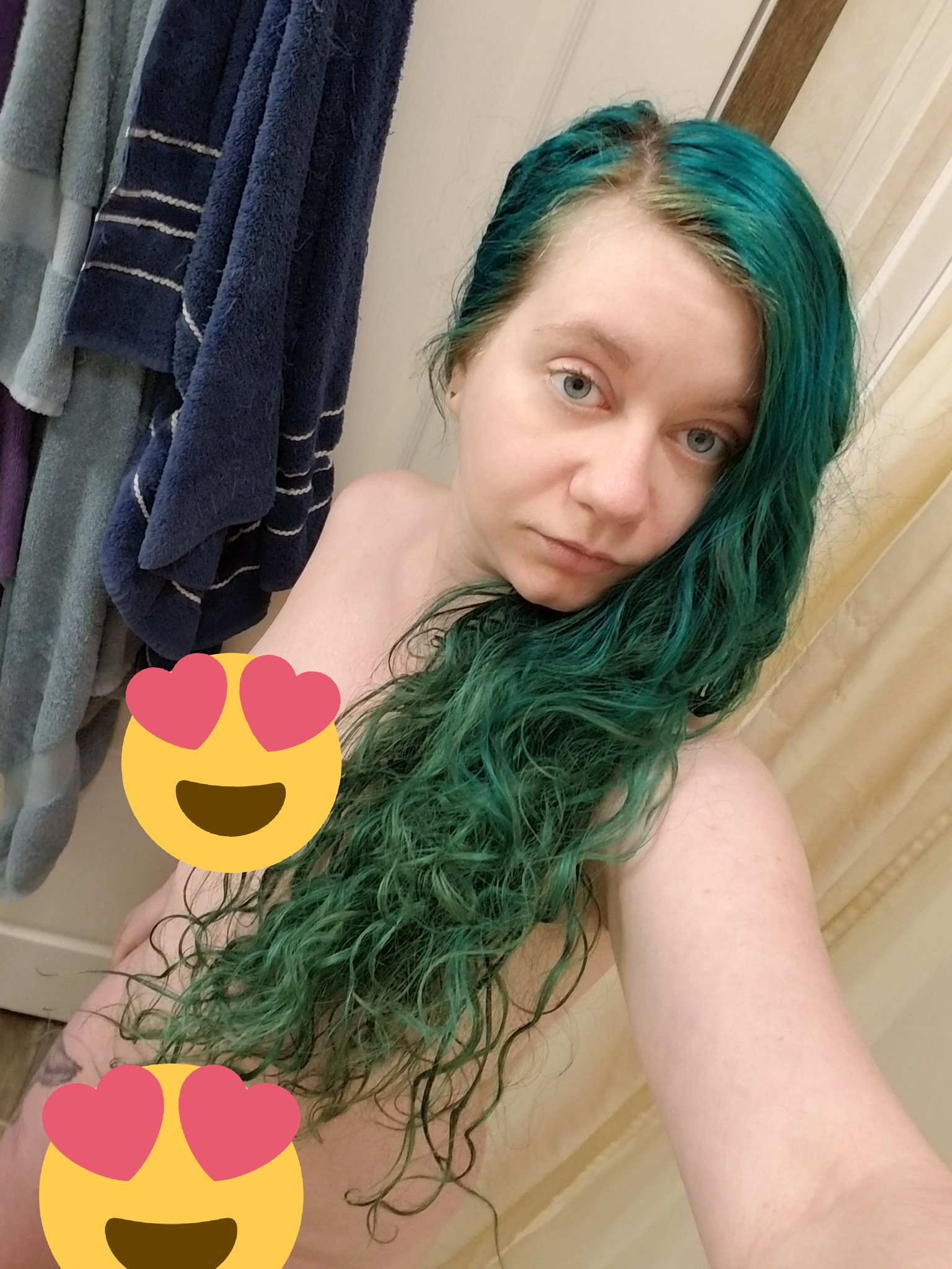 Retweet this link for the uncensored photo in your inbox! #freenude #nude #nudes #LGBTQuarantine #quarantine #bisexual #coronavirus #StayHomeSaveLives #stayhome https://t.co/you0jfe34r https://t.co/U478NfDgBs