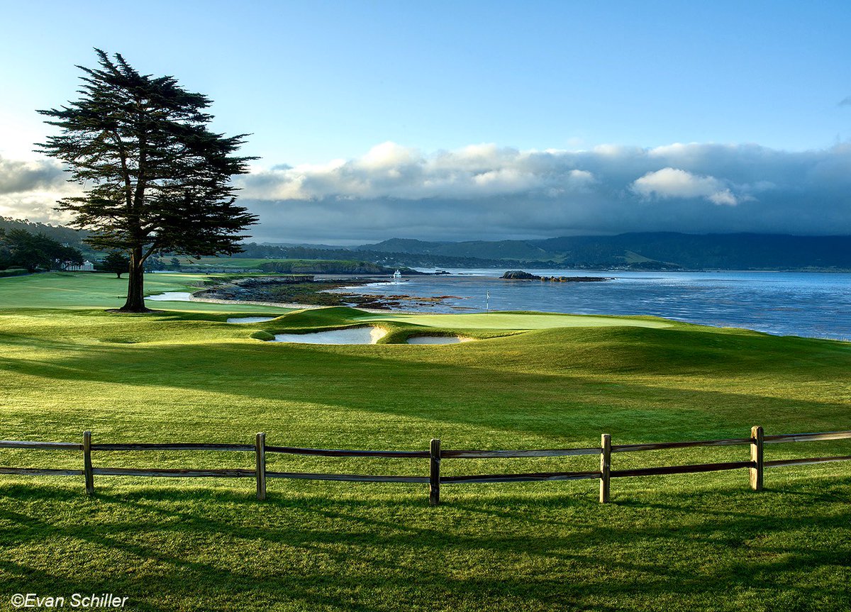 Evan_Schiller's tweet image. The 18th hole at @PebbleBeachGolf for those who have been asking...is this the greatest finishing hole in golf?  Thoughts ? @attproam @PGATOUR #pebblebeachgolf #montereypeninsula @SeeMonterey