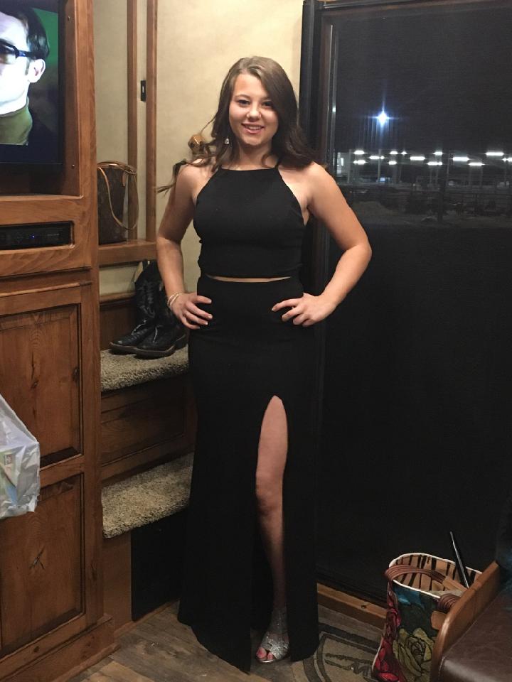 Our second freshman is Ainsley Denham. She is a 1st year Varsity Cheerleader. She is involved in cheer, basketball, and rodeo.