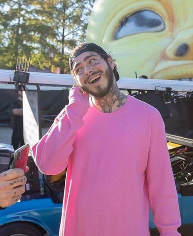 sav32fitz32's tweet photo. I. LOVE. AUSTIN. ❤️🤤💋💍👰🏽 @PostMalone https://t.co/raPi3MSKoT