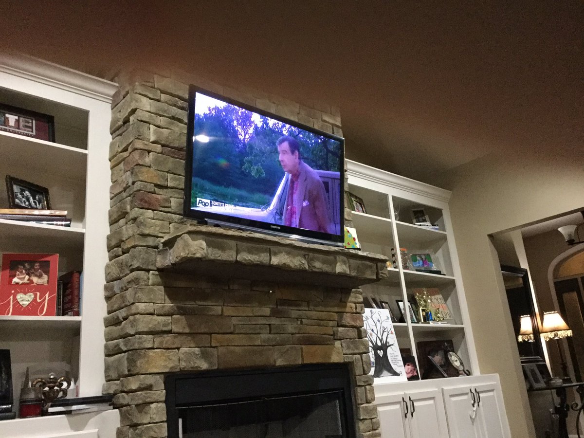 Sitting here having a <a href="/BuschBeer/">Busch Beer</a> Latte watching Grumpier Old Men. It and the prequel are two of my favorite movies. I feel some fishing bout to happen tomorrow