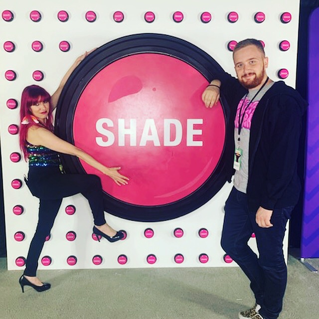 lyndseyparker's tweet photo. New #TheDayAfter with @JefferyAustin is up! Lots of #MaskedSinger #SuperNine guesses, #DragRace #SnatchGame talk, #AmericanIdol & #TheVoice... and a bonus surprise "premiere" of #LindsayLohan's new single! LISTEN: https://t.co/YrN8r4nLQb https://t.co/jQC6K2uEBB