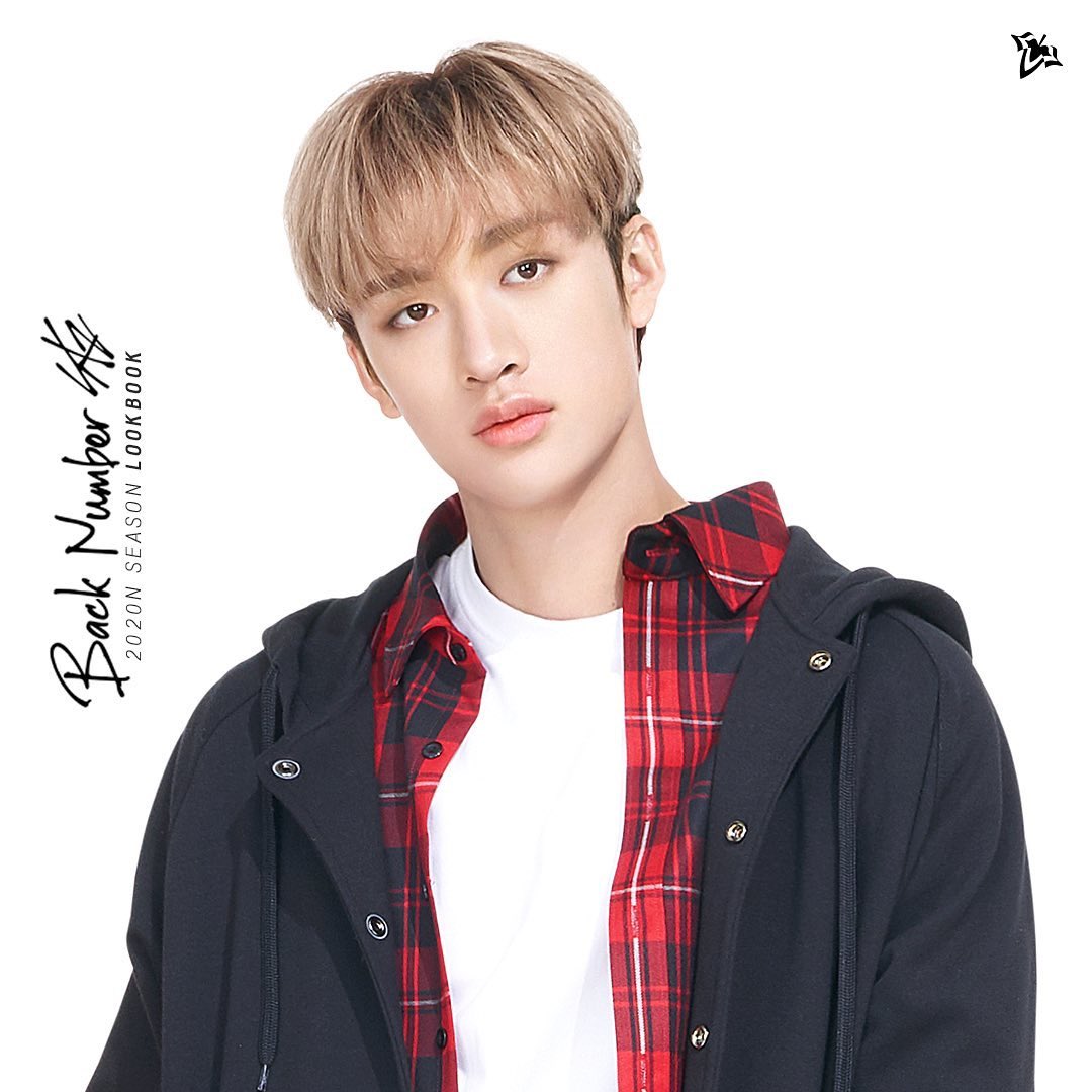 Channie dirty blonde look; i really love this colour  looks so good on him  #Chris  #CB97  #BangChan  #방찬  #StrayKids —(81/366)