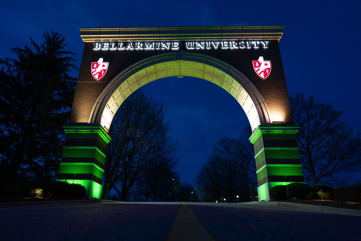 bellarmineprez's tweet photo. “You do not need to know precisely what is happening, or exactly where it is all going. What you need is to recognize the possibilities and the challenges offered by the present moment, and to embrace them with courage, faith and hope.” - Thomas Merton 
#TeamKentucky https://t.co/0XsILBDEFo