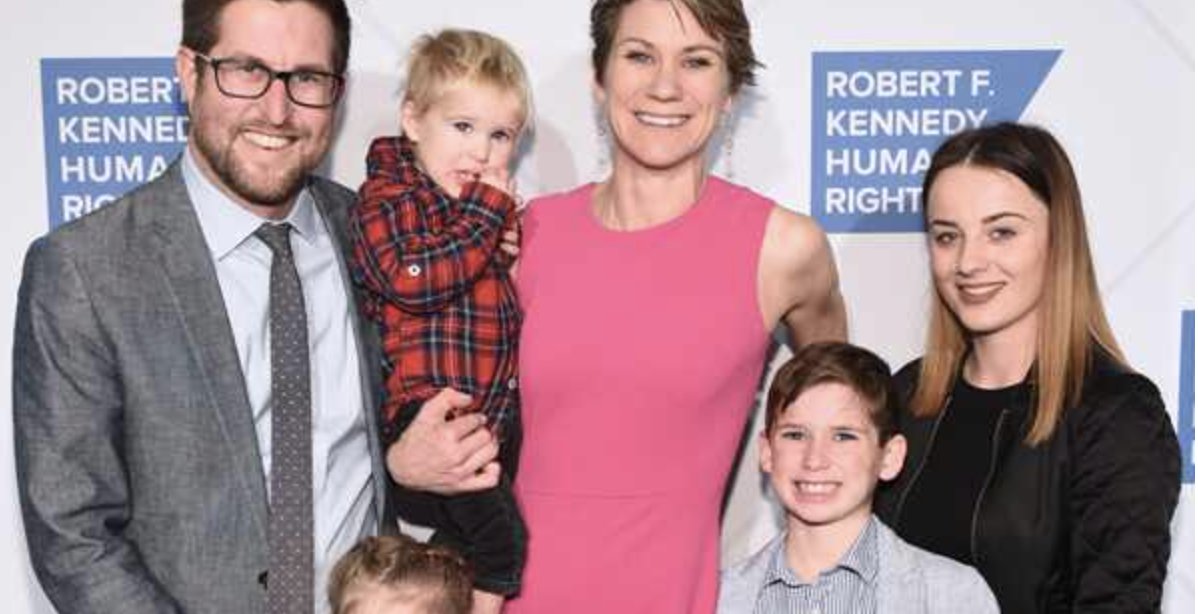 enews's tweet photo. Kennedy Granddaughter and 8-Year-Old Son Are Presumed To Have Died In Drowning Accident https://t.co/UktXSVcdYi https://t.co/nekRwNdQvM