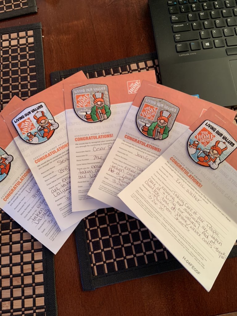 sheets_rhiannon's tweet photo. Giving a shout out to D286 MET MEAS and MEM for all of your dedication to our customers, store partners and our hardworking associates!! 😊 also DM and DHRM. Thank you!! https://t.co/skRnT9QabC