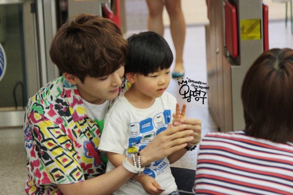 ryeowook pls have your own children soon. S O O N