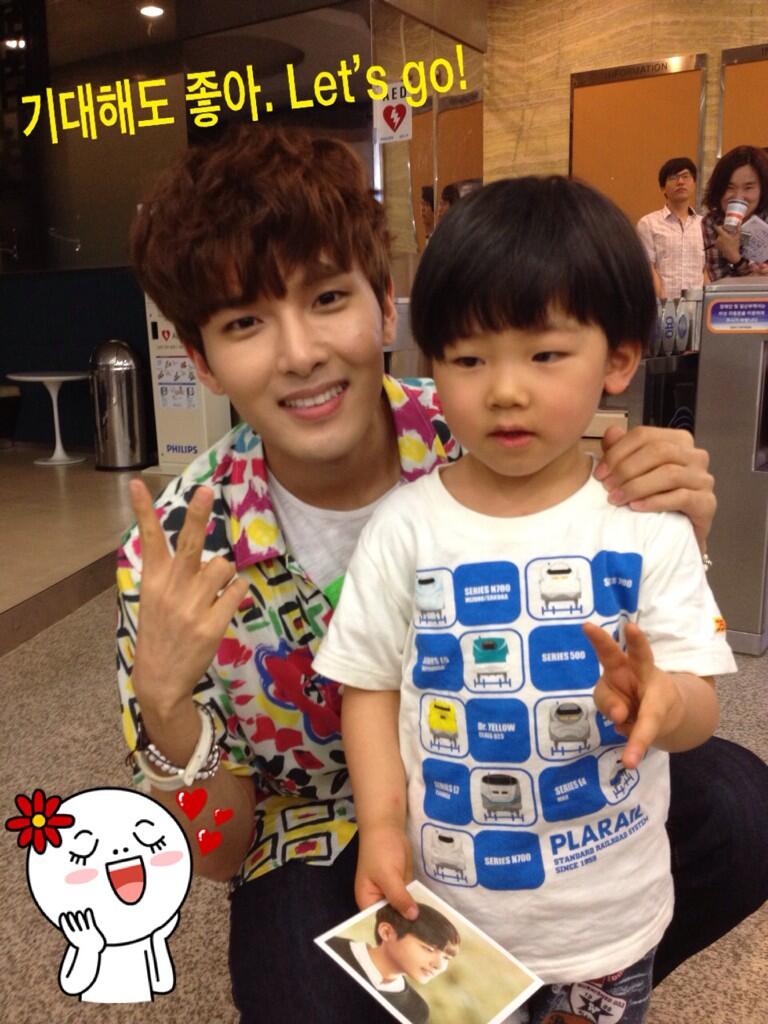 ryeowook pls have your own children soon. S O O N