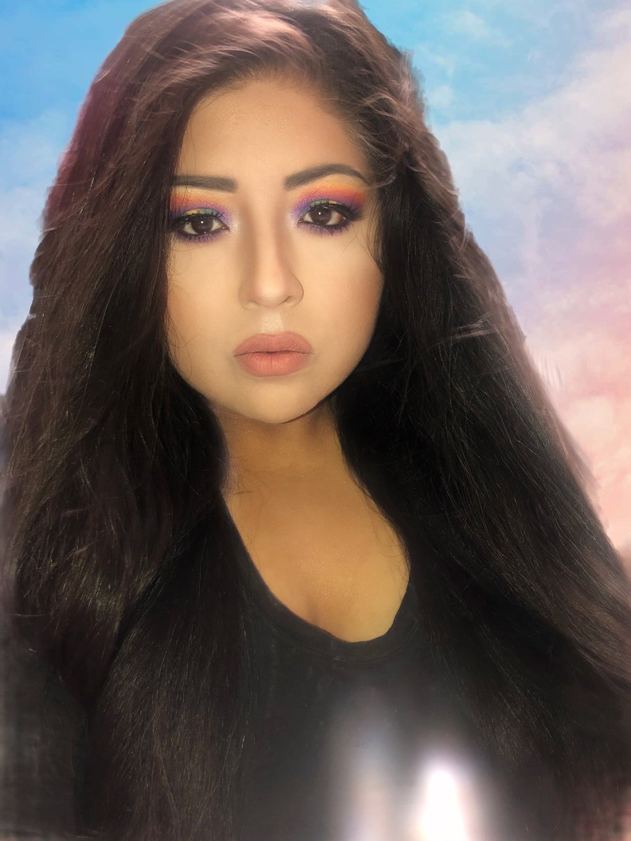 Atwixz's tweet photo. Another new make up look 🥰💜 #mua #eyeshadow #photooftheday #LikeForLikes #l4l #supportmua #makeupartist #MakeupAddict https://t.co/rciDjvZ0qa