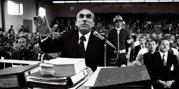 oguzcanoztrk's tweet photo. Ruhun şâd, mekânın cennet olsun..
#AlparslanTürkeş 🇹🇷 https://t.co/Q7IRoQrBcV