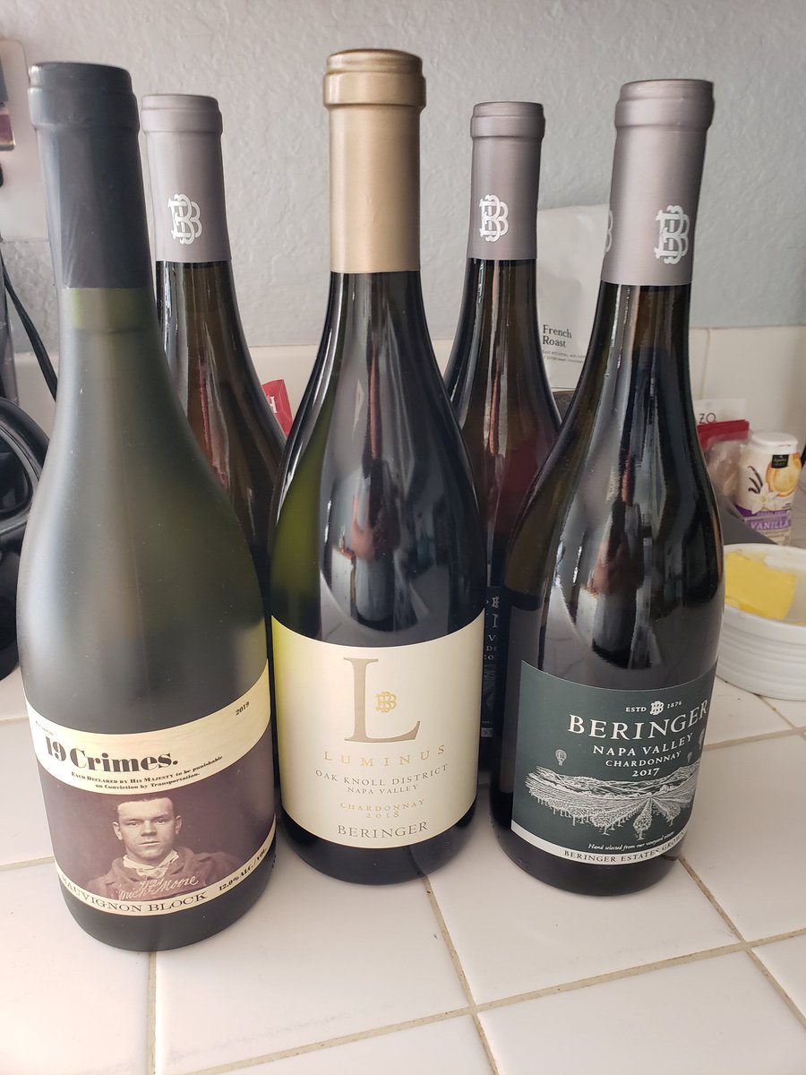 jenvanlaar's tweet photo. @MartiniShark @AggieTheBarkeep I had this (plus one more bottle) delivered to my home by a wine salesman who's also an Esai Morales lookalike. #LuckyJen https://t.co/lk8ZS1EgT2