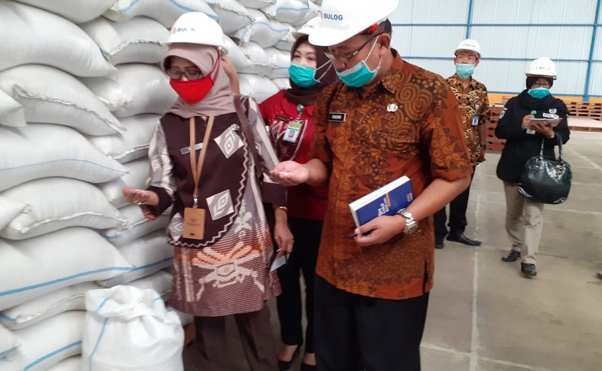 wonosobohebat's tweet photo. Stok Kebutuhan Pokok Masyarakat Aman - https://t.co/eFgF2Vlus7

#Wonosobo #WonosoboKab #TheSoulofJava https://t.co/g4sY7rmx2z