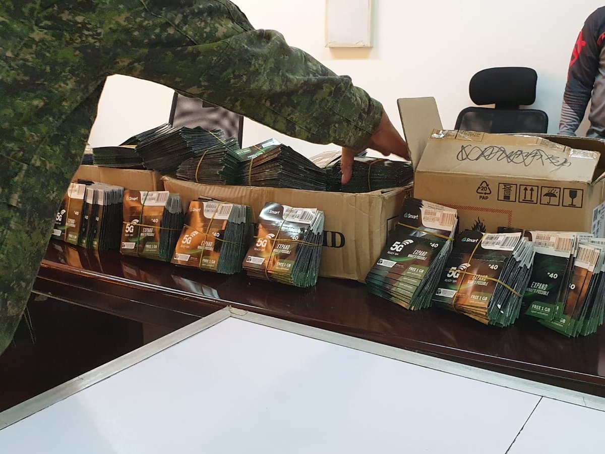 mycebuph's tweet photo. Smart extends communications support for AFP, PGH frontliners
@SmartNewsroom

https://t.co/tTheGfmHuH https://t.co/0YZwH43gk3