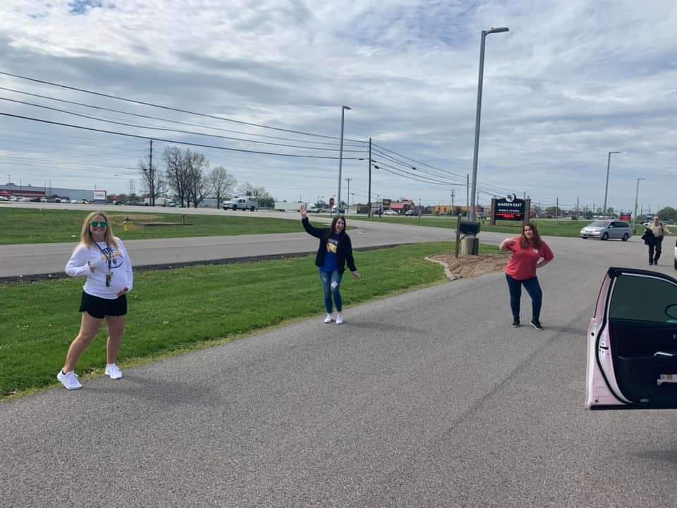 CardwellsClass's tweet photo. The @WEMSNews Fist Bump Friday- Social Distancing Edition- was a complete hit and 1000% needed for this sad teacher heart! Seeing the faces of my kiddos whom me and Baby C miss SO much was beyond perfect. Thankful to work for a school who cares about the kids as much as me 💙💛 https://t.co/Bg4Oyq06Yq