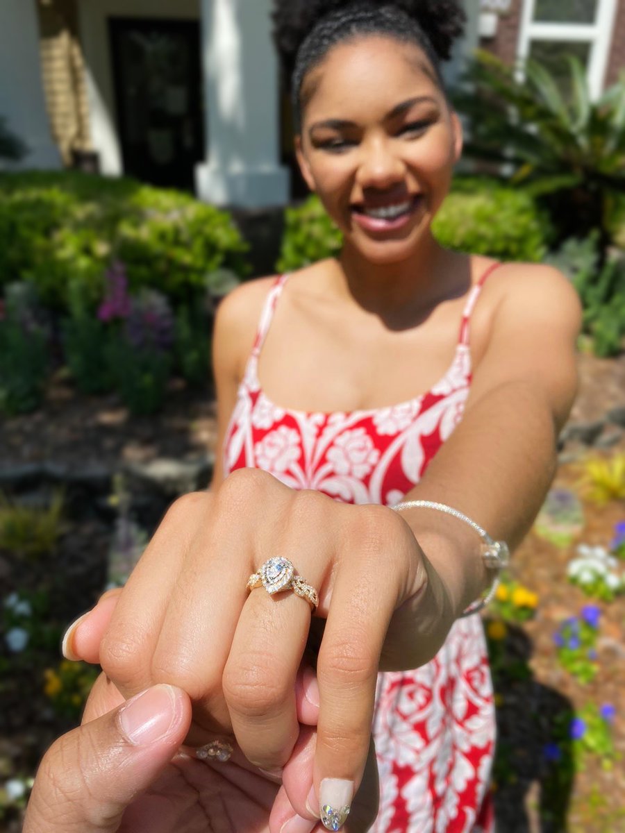ThatTallQueen's tweet photo. “I am ecstatic to say that the plan was a success. She said Yea ! She loved the ring, the proposal and all the work I put in to make this a special day. All in all I would do it all again to see the happiness on her face that I saw today.” - Hubby to be. https://t.co/cZnquFWybC