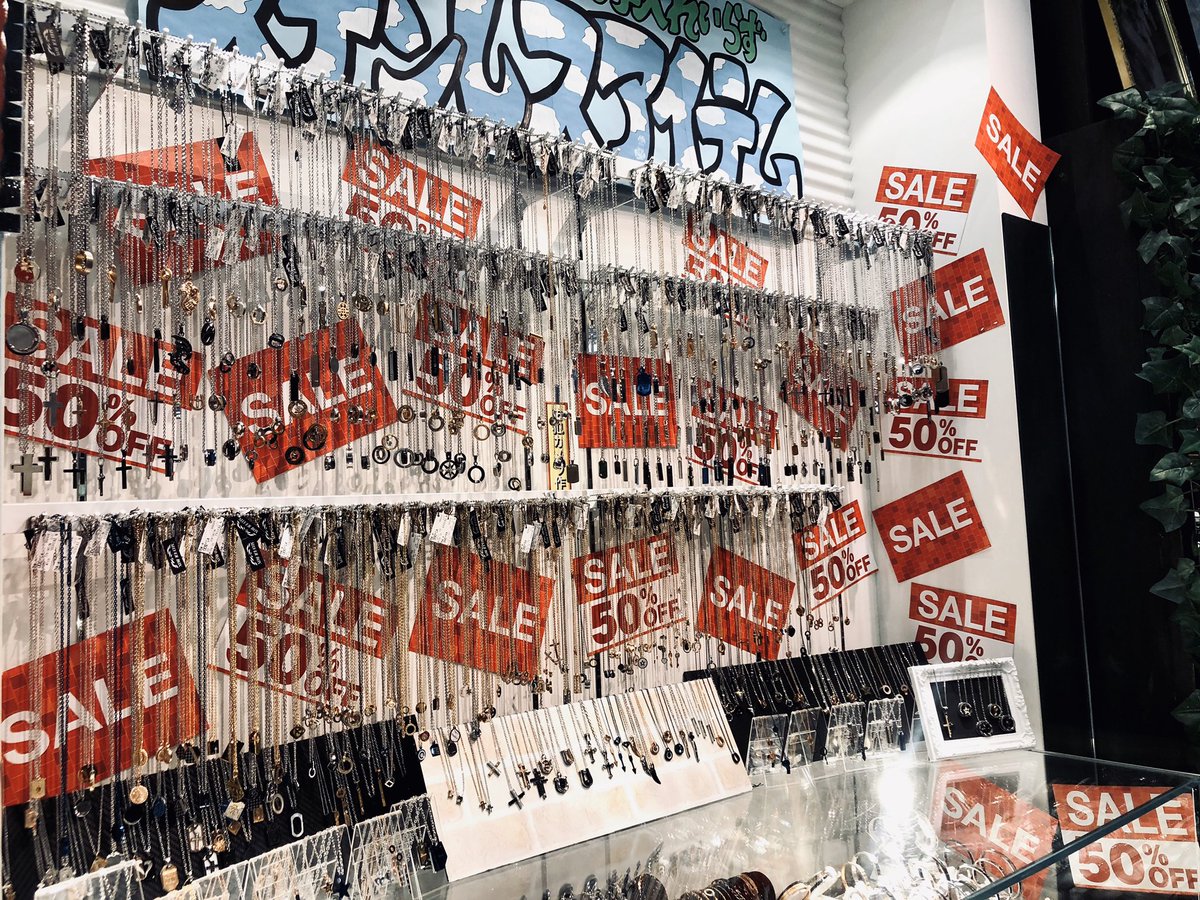 SILVERBOX_925's tweet photo. おはよーございます🌞

今日4/4㈯から4/15㈬まで
ステンレスアイテム全品50%OFF！
レザーウォレット&amp;バック30%OFF！

早い者勝ちだ~急げ~🏃🏃💨💨💨

今日は店長、しおりん、かえちむの3人が店番です🙆‍♂️🙆‍♀️🙆‍♀️

お待ちしておりま~す！👶🏻 https://t.co/XIK6j0b2zg