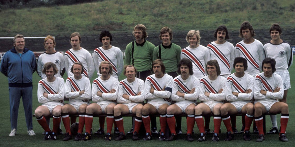 O Schwarz-Weiß Essen também foi um dos fundadores da competição, a equipe da Renânia do Norte-Vestefália jogou por quatro oportunidades a última na temporada 1977-78. No atual momento disputa a Oberliga-Niederrhein, a quinta divisão alemãFoto: Kicker