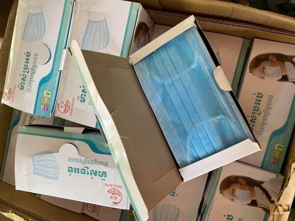 xlw98HjTYxPDlZR's tweet photo. สุ่มแจก กด รีทวิต ไว้ แจก 3 กล่องคะ 3 คน 🥰🥰 งาน 3 ชั้น ใครอยากเอาไปบริจาคใครอยากสั่งซื้อ Dm มาเลยคะ สินค้าพร้อมส่ง #หน้ากากอนามัยพร้อมส่ง  #หน้ากากอนามัย https://t.co/g14mI8toil